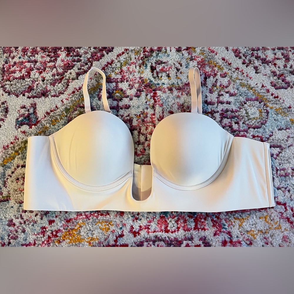 Skims Plunge Bra
